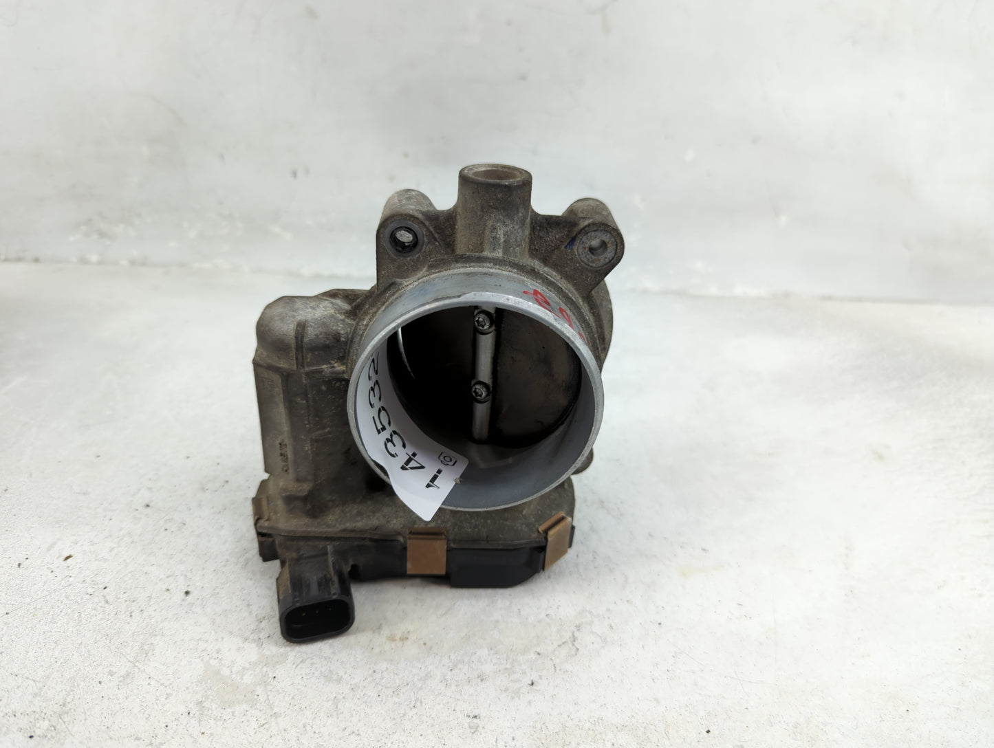 2008-2014 Chevrolet Express 1500 Throttle Body P/N:RME72 Fits Fits 2007 2008 2009 2010 2011 2012 2013 2014 OEM Used Auto Par