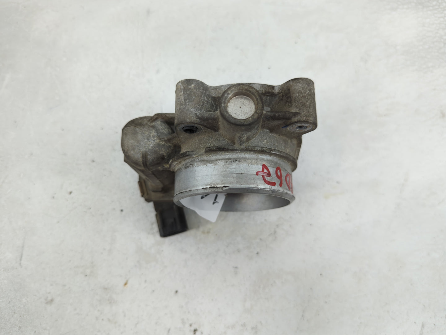 2008-2014 Chevrolet Express 1500 Throttle Body P/N:RME72 Fits Fits 2007 2008 2009 2010 2011 2012 2013 2014 OEM Used Auto Par