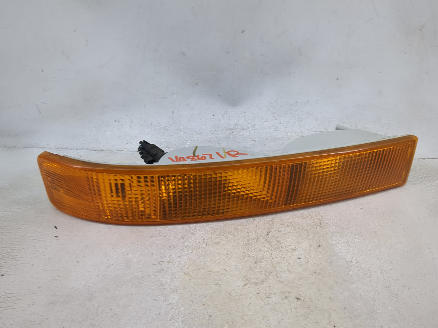 2003-2022 Chevrolet Express 2500 Passenger Right Oem Front Light Lamp - Oemusedautoparts1.com
