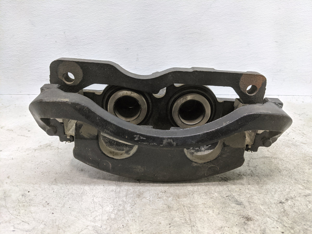 2014 Chevrolet Express 2500 Front Passenger Right Brake Caliper - Oemusedautoparts1.com