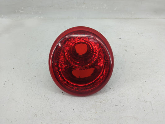 2006-2011 Chevrolet Hhr Tail Light Assembly Passenger Right OEM P/N:16532504 A Fits Fits 2006 2007 2008 2009 2010 2011 OEM U