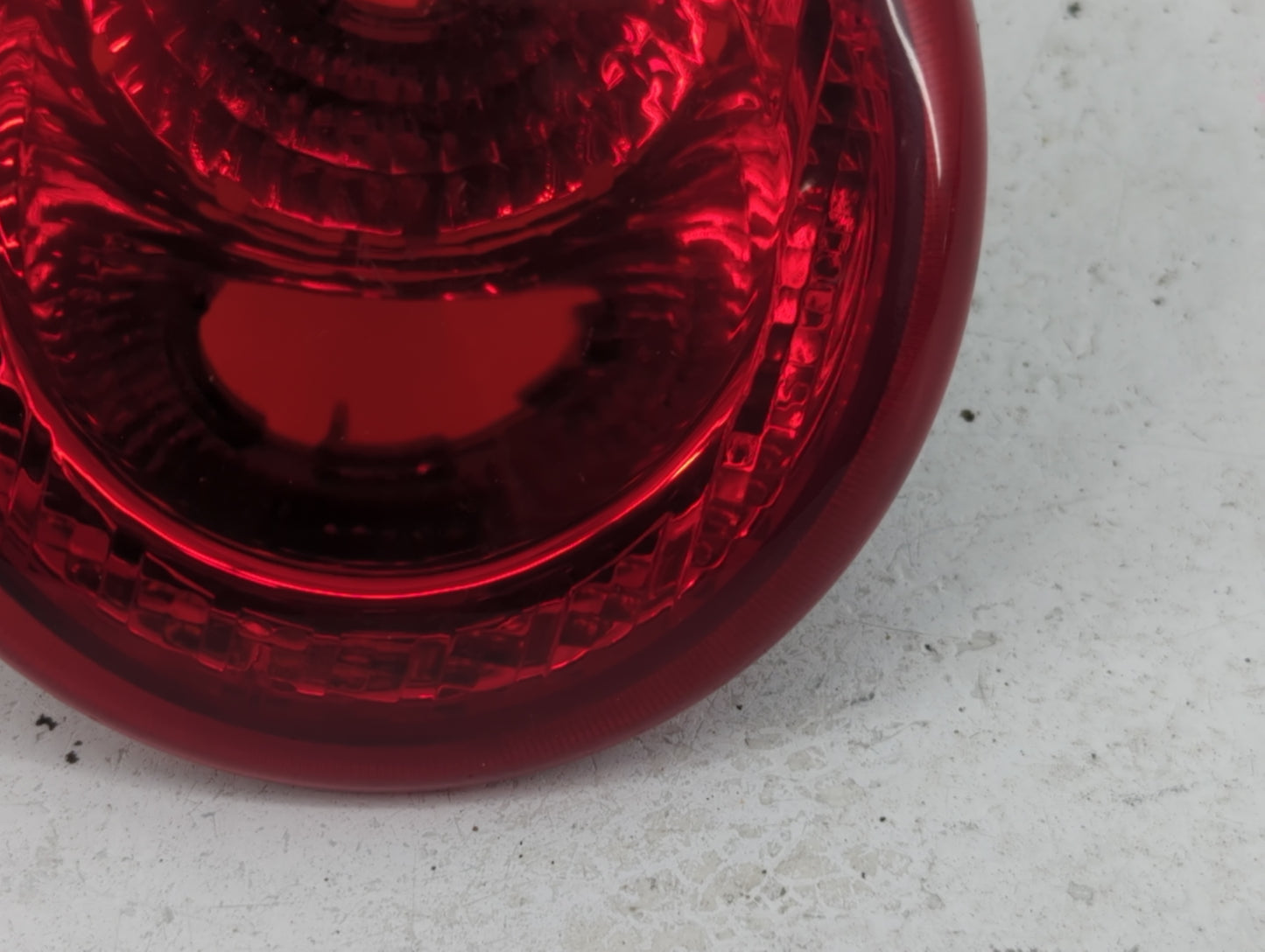 2006-2011 Chevrolet Hhr Tail Light Assembly Passenger Right OEM P/N:16532504 A Fits Fits 2006 2007 2008 2009 2010 2011 OEM U