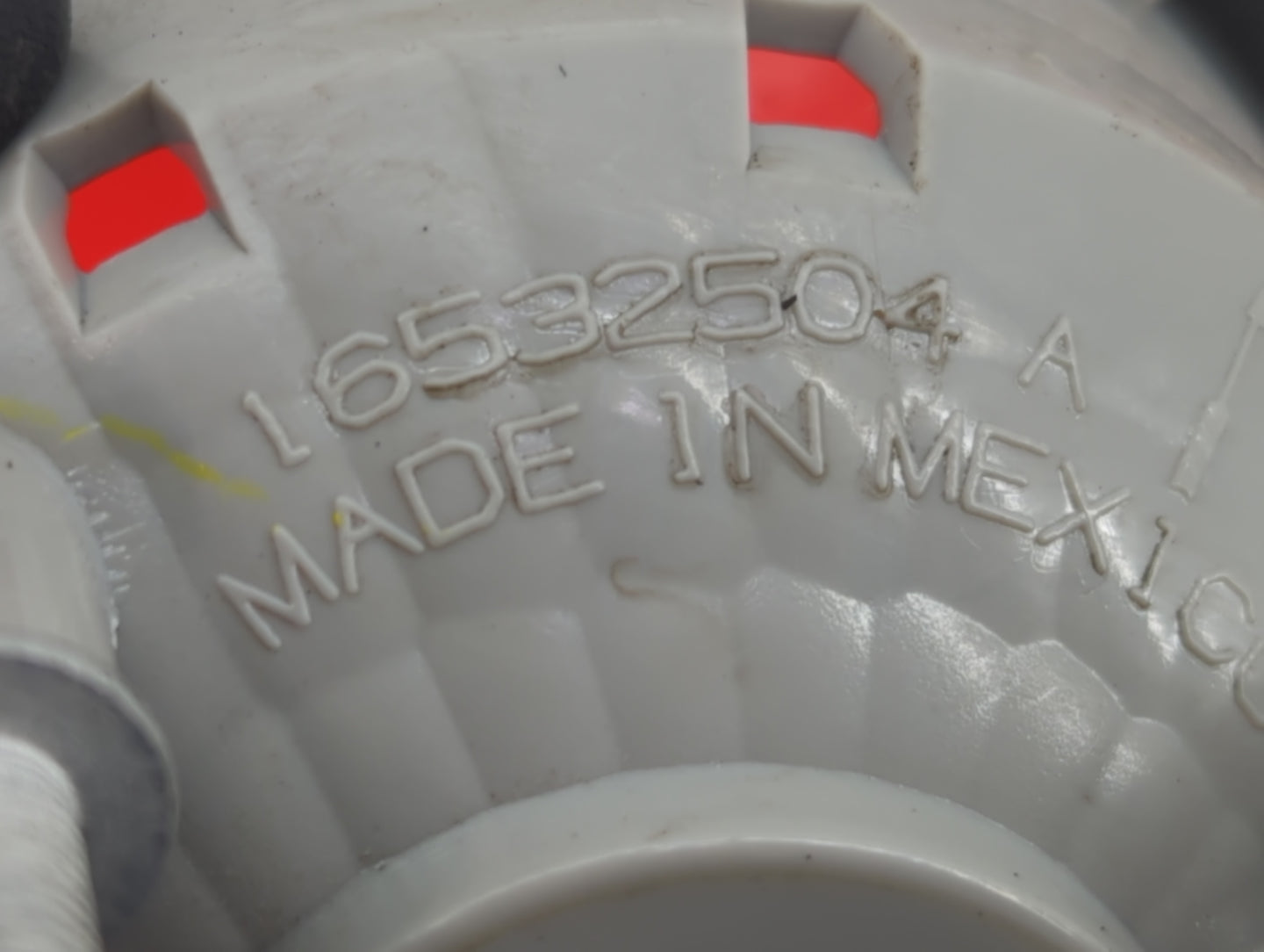 2006-2011 Chevrolet Hhr Tail Light Assembly Passenger Right OEM P/N:16532504 A Fits Fits 2006 2007 2008 2009 2010 2011 OEM U