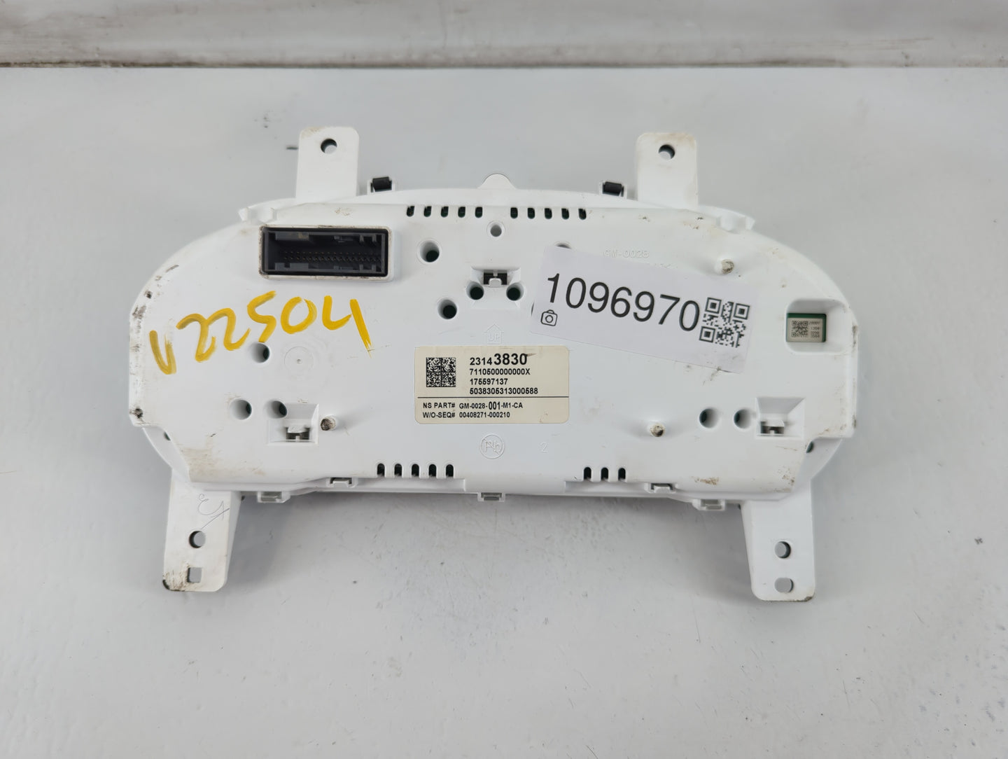 2014 Chevrolet Impala Instrument Cluster Speedometer Gauges P/N:23143830 23155289 Fits OEM Used Auto Parts - Oemusedautopart