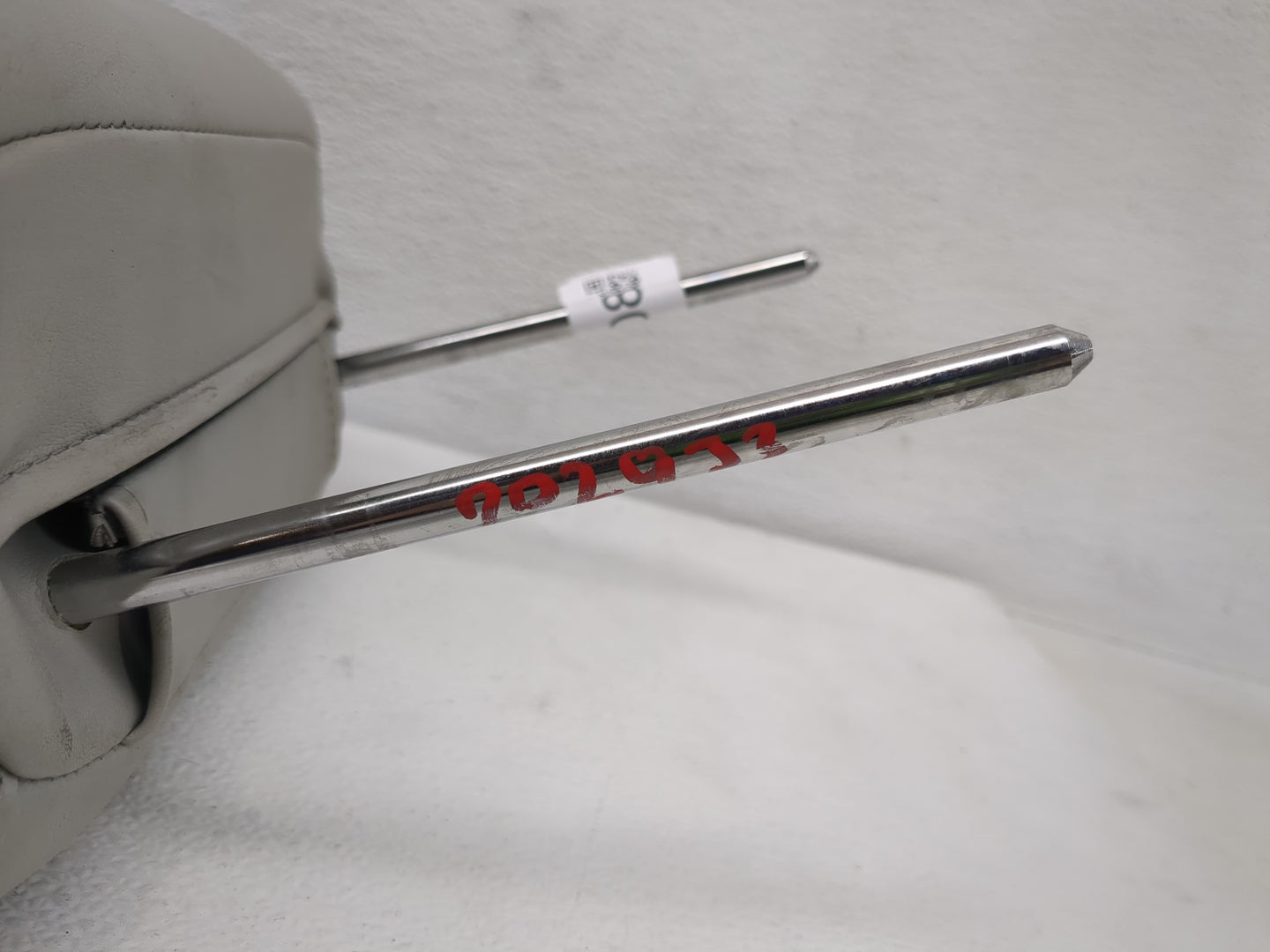 2009-2016 Chevrolet Impala Headrest Head Rest Front Driver Passenger Seat Fits Fits 2009 2010 2011 2012 2013 2014 2015 2016 