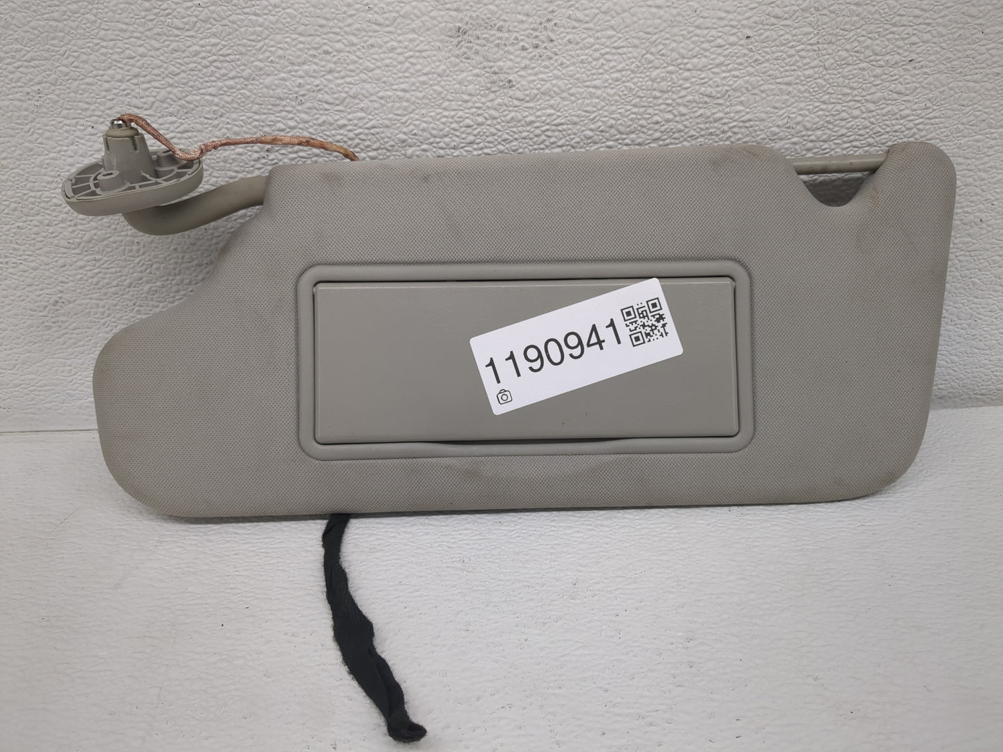 2006-2016 Chevrolet Impala Sun Visor Shade Replacement Driver Left Mirror Fits OEM Used Auto Parts - Oemusedautoparts1.com