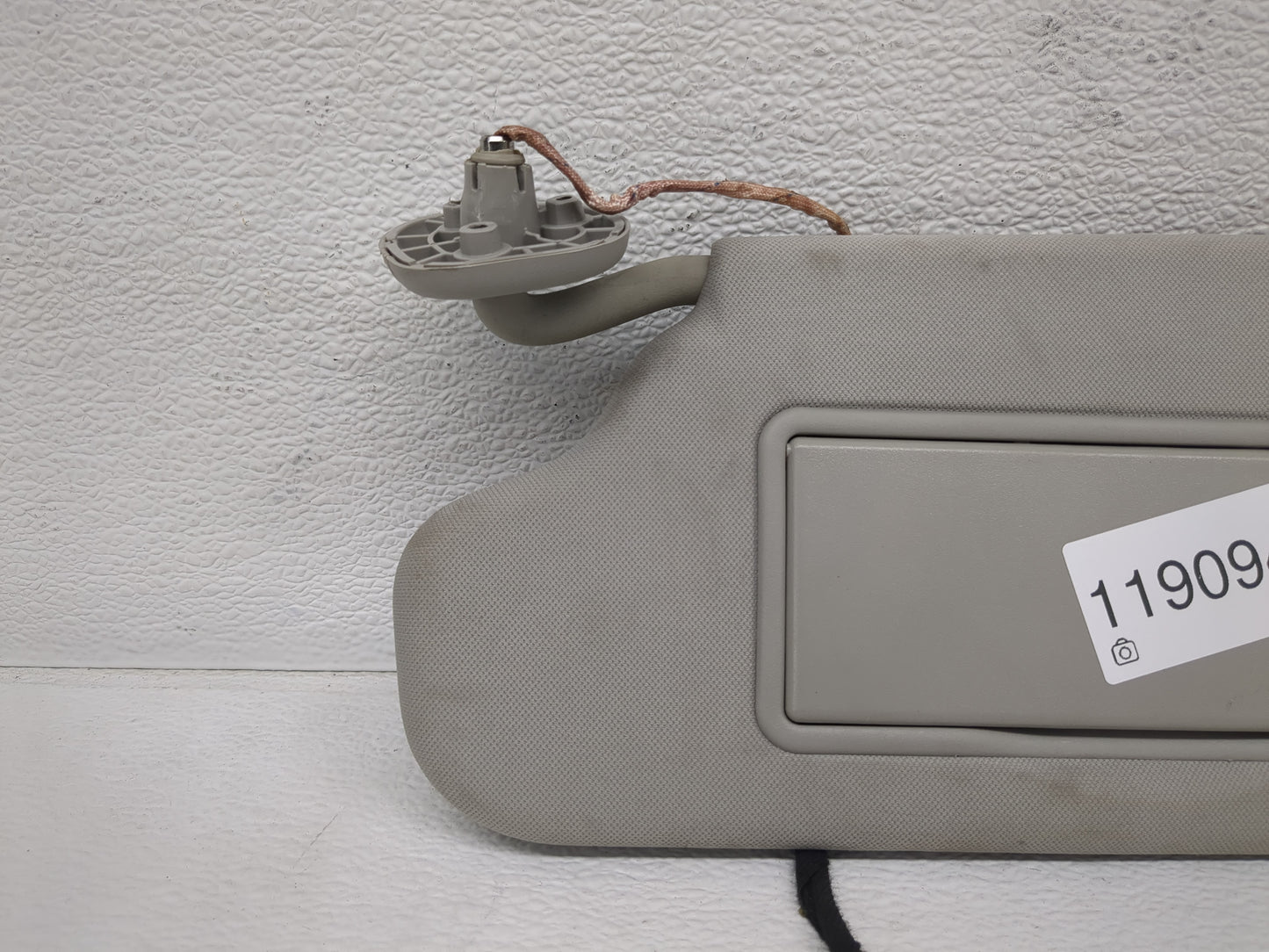 2006-2016 Chevrolet Impala Sun Visor Shade Replacement Driver Left Mirror Fits OEM Used Auto Parts - Oemusedautoparts1.com