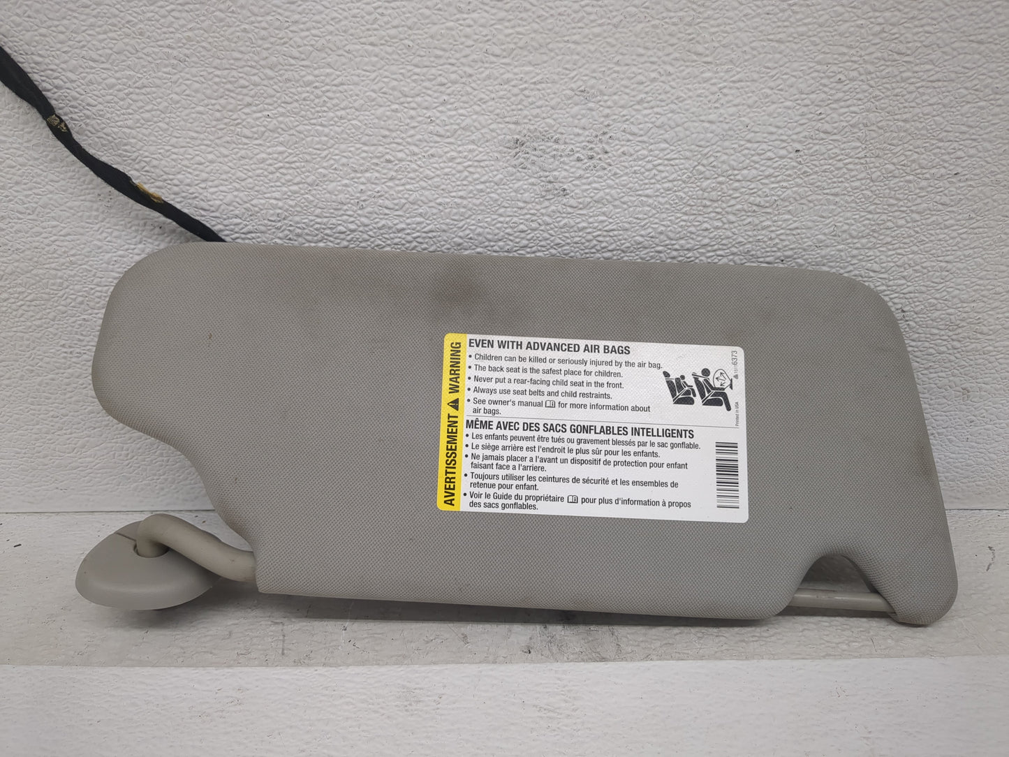 2006-2016 Chevrolet Impala Sun Visor Shade Replacement Driver Left Mirror Fits OEM Used Auto Parts - Oemusedautoparts1.com