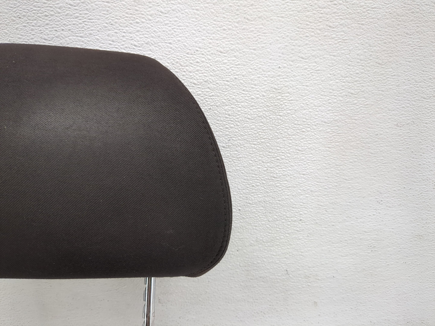 2014-2015 Chevrolet Impala Headrest Head Rest Front Driver Passenger Seat Fits Fits 2014 2015 OEM Used Auto Parts - Oemuseda