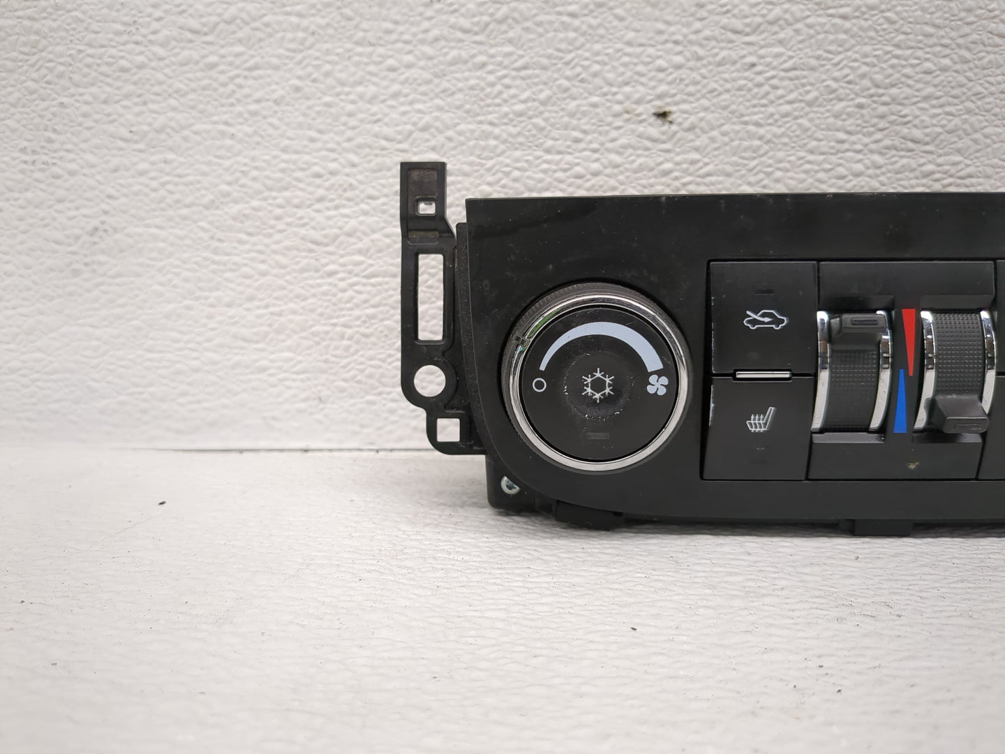 2014 Chevrolet Impala Climate Control Module Temperature AC/Heater Replacement Fits OEM Used Auto Parts - Oemusedautoparts1.