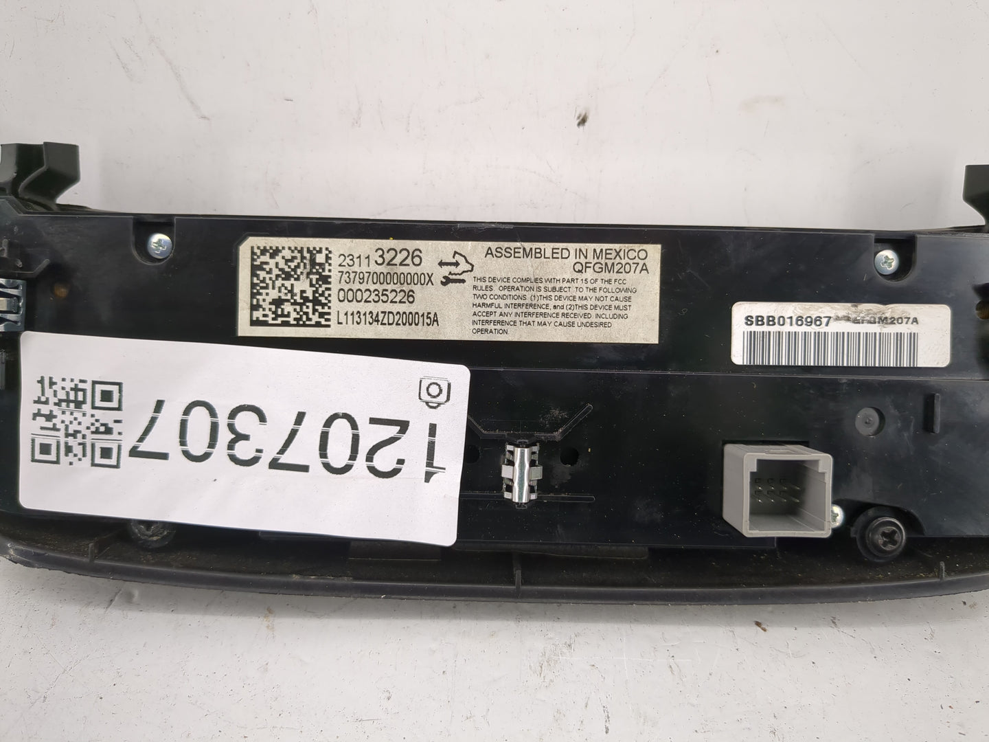 2014 Chevrolet Impala Climate Control Module Temperature AC/Heater Replacement P/N:23113226 Fits OEM Used Auto Parts - Oemus