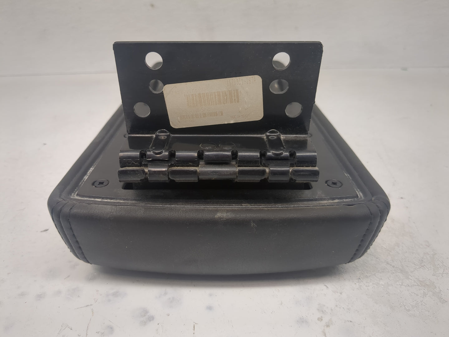 2014 Chevrolet Impala Center Console Armrest Cover Lid Fits OEM Used Auto Parts - Oemusedautoparts1.com