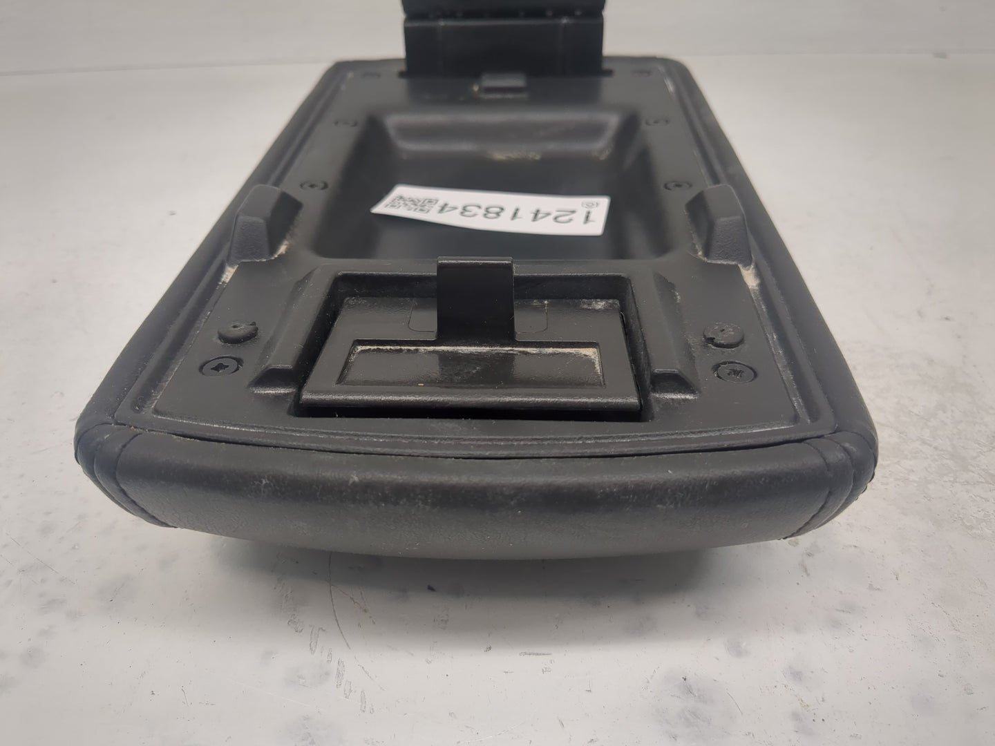 2014 Chevrolet Impala Center Console Armrest Cover Lid Fits OEM Used Auto Parts - Oemusedautoparts1.com