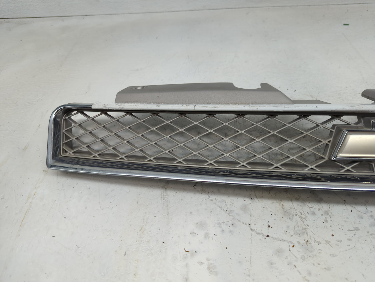 2014 Chevrolet Impala Front Grille Bumper Not Included - Oemusedautoparts1.com