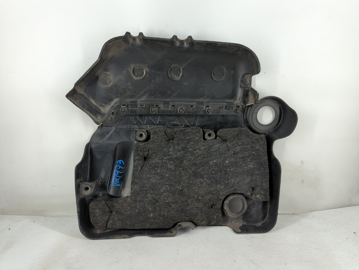 2014 Chevrolet Impala Engine Cover - Oemusedautoparts1.com