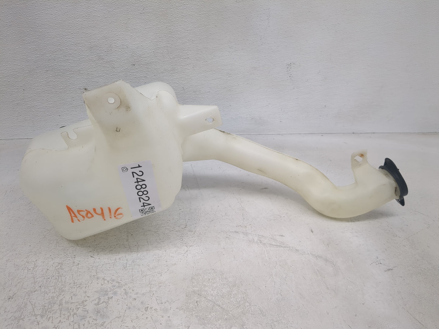 2006-2016 Chevrolet Impala Windshield Washer Fluid Reservoir Bottle Oem - Oemusedautoparts1.com