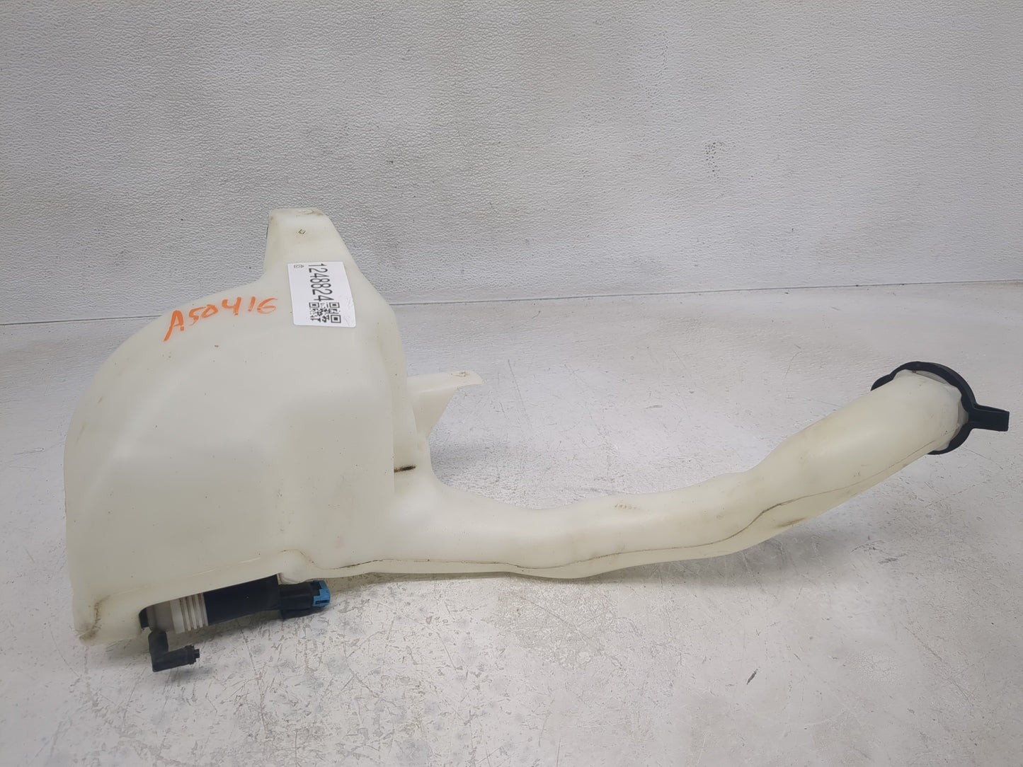 2006-2016 Chevrolet Impala Windshield Washer Fluid Reservoir Bottle Oem - Oemusedautoparts1.com