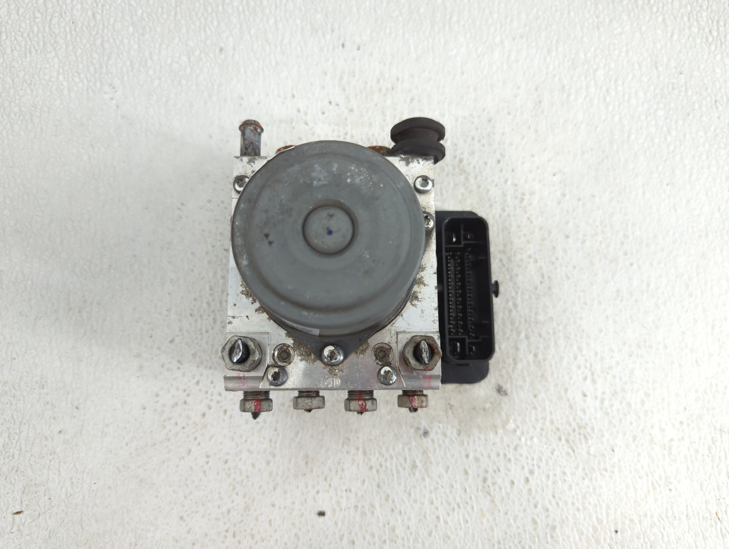 2014-2016 Chevrolet Impala ABS Pump Control Module Replacement P/N:23183129 Fits Fits 2014 2015 2016 OEM Used Auto Parts - O