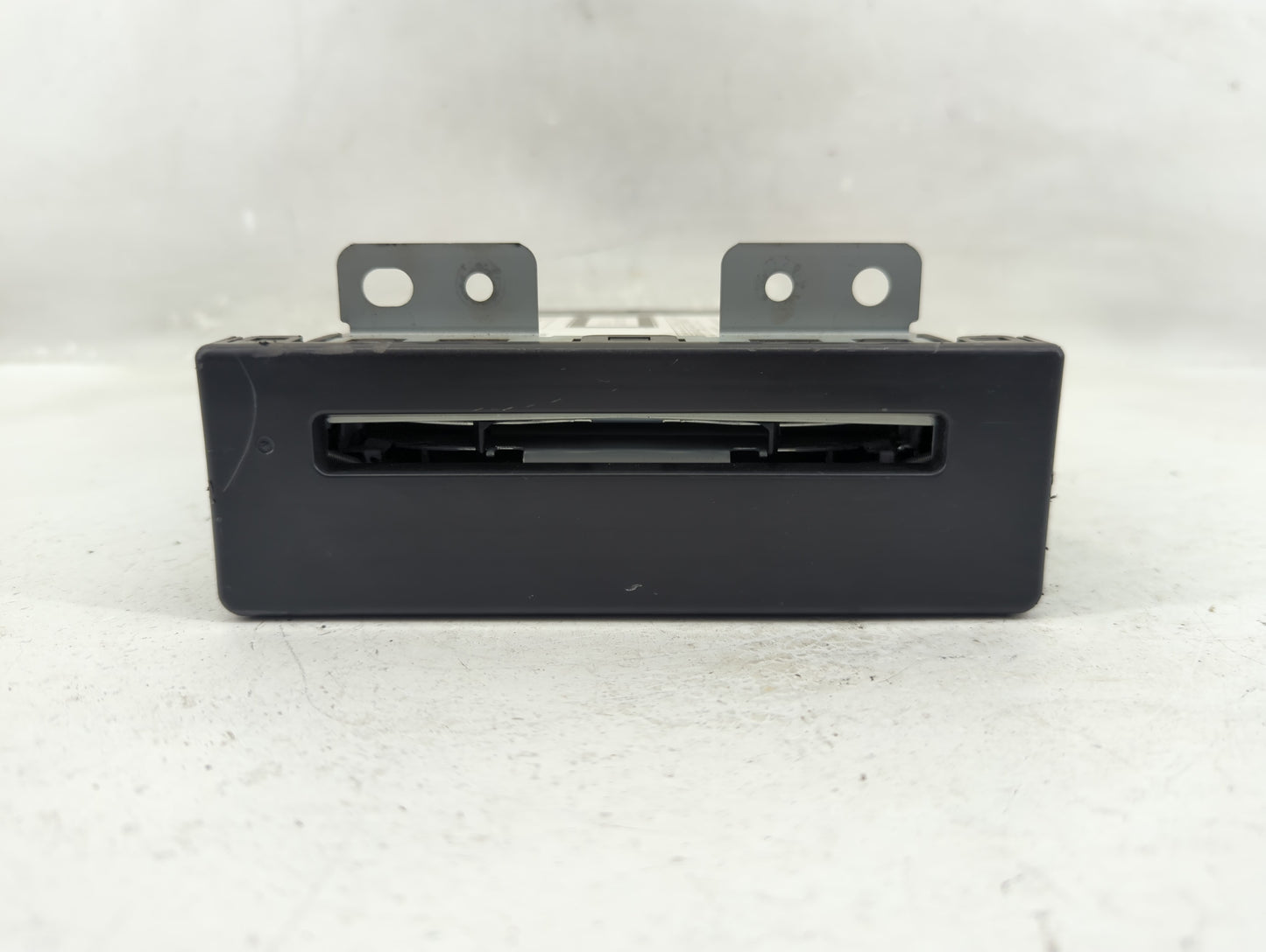 2014 Chevrolet Impala Radio AM FM Cd Player Receiver Replacement P/N:23118961 Fits Fits 2015 OEM Used Auto Parts - Oemusedau