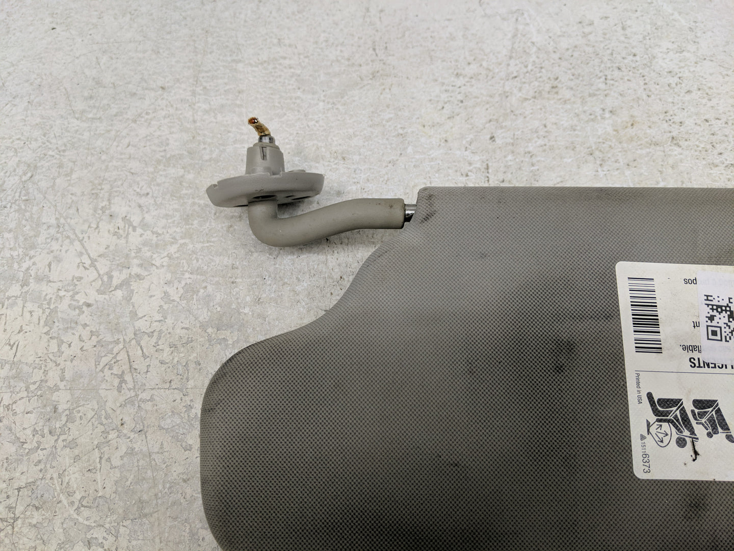 2006-2016 Chevrolet Impala Sun Visor Shade Replacement Passenger Right Mirror Fits OEM Used Auto Parts - Oemusedautoparts1.c