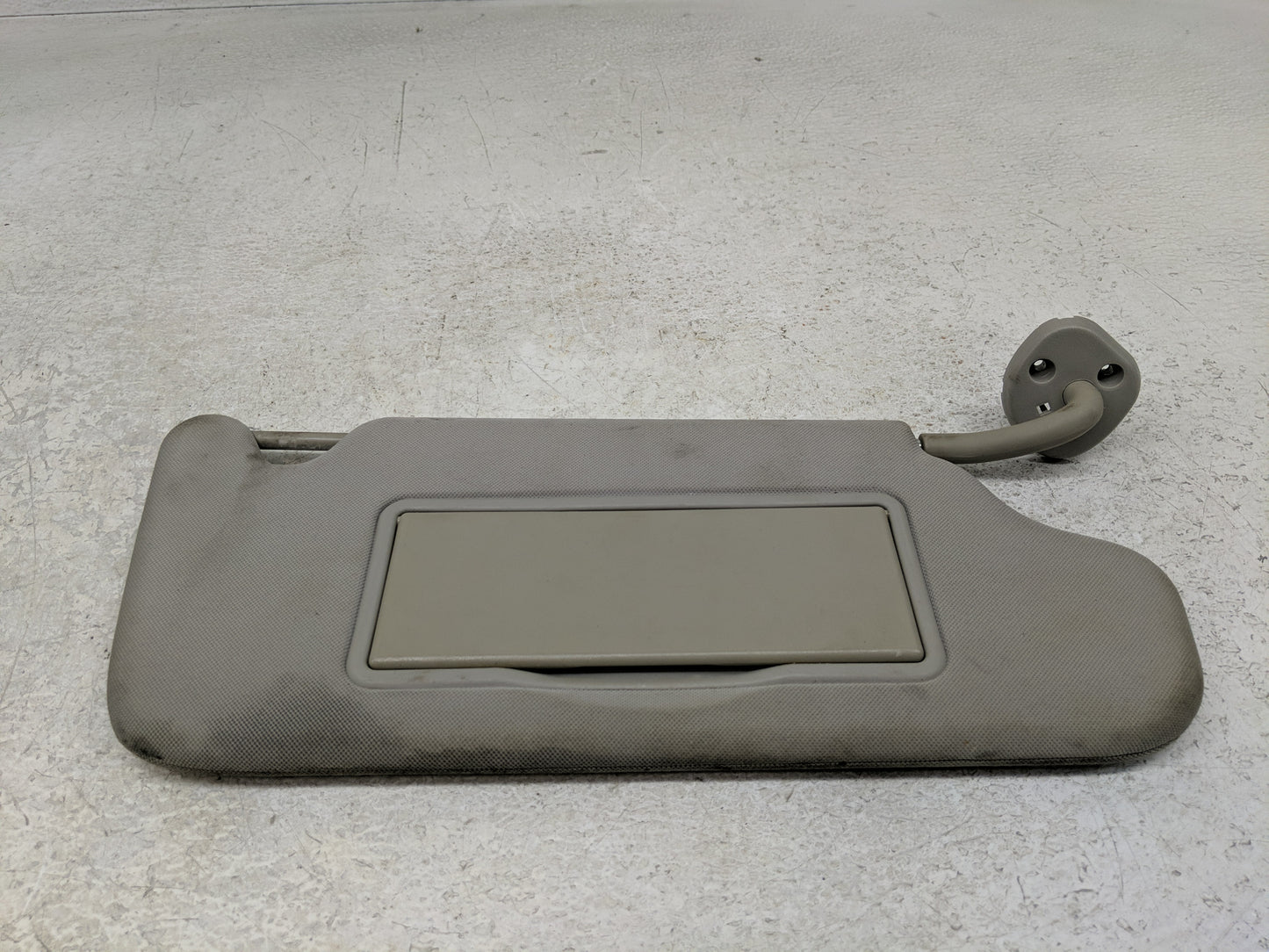 2006-2016 Chevrolet Impala Sun Visor Shade Replacement Passenger Right Mirror Fits OEM Used Auto Parts - Oemusedautoparts1.c