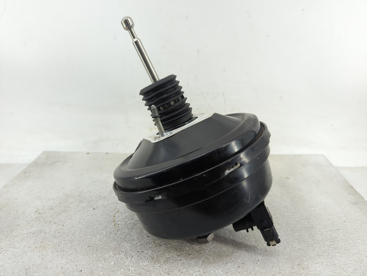 2014-2020 Chevrolet Impala Power Brake Booster Oem 1375900 - Oemusedautoparts1.com