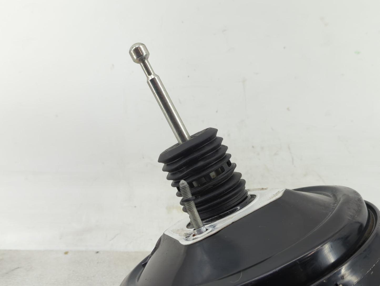 2014-2020 Chevrolet Impala Power Brake Booster Oem 1375900 - Oemusedautoparts1.com
