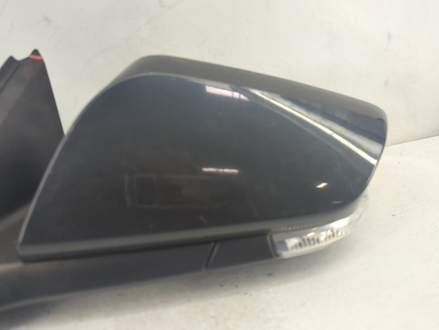 2014-2015 Chevrolet Impala Driver Side View Mirror - Left Door Mirror OEM Used - Oemusedautoparts1.com