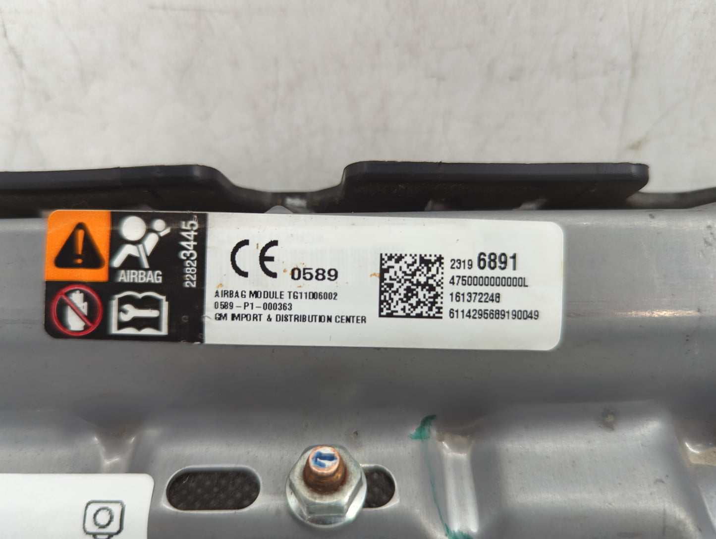 2014-2016 Chevrolet Impala Air Bag Driver Left Knee OEM P/N:23196891 Fits Fits 2014 2015 2016 OEM Used Auto Parts - Oemuseda