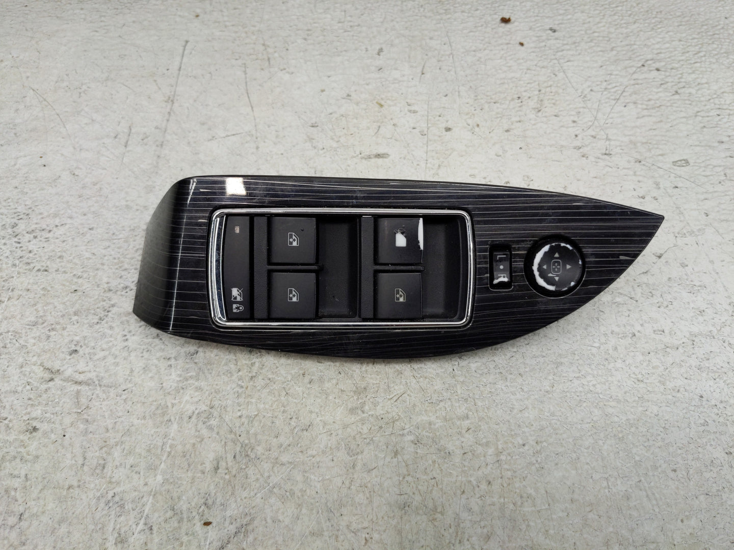 2014-2020 Chevrolet Impala Master Power Window Switch Replacement Driver Side Left P/N:22819398 Fits OEM Used Auto Parts - O