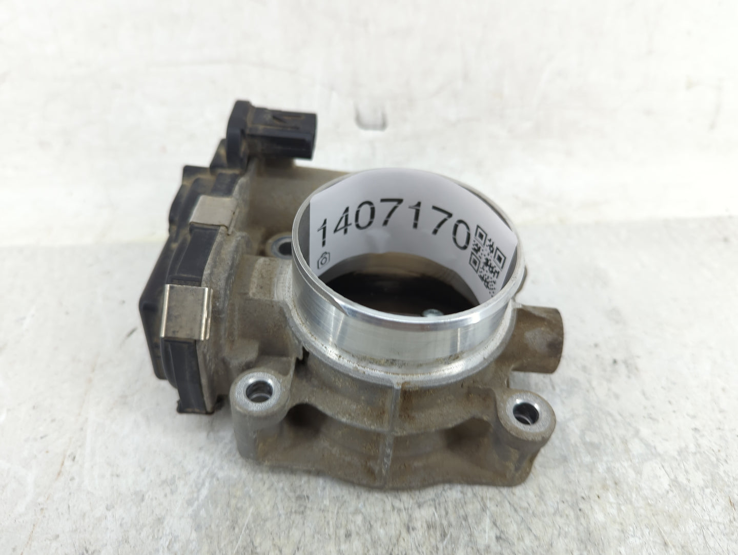 2014-2015 Chevrolet Impala Throttle Body P/N:12627217DA Fits Fits 2013 2014 2015 2017 2018 2019 2020 OEM Used Auto Parts - O