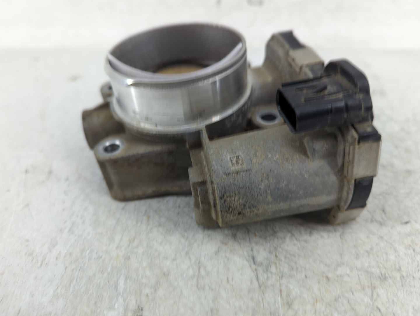 2014-2015 Chevrolet Impala Throttle Body P/N:12627217DA Fits Fits 2013 2014 2015 2017 2018 2019 2020 OEM Used Auto Parts - O