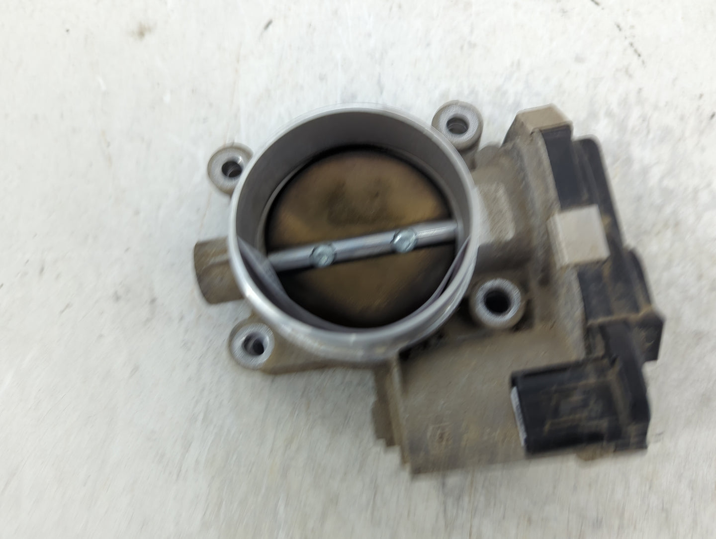 2014-2015 Chevrolet Impala Throttle Body P/N:12627217DA Fits Fits 2013 2014 2015 2017 2018 2019 2020 OEM Used Auto Parts - O