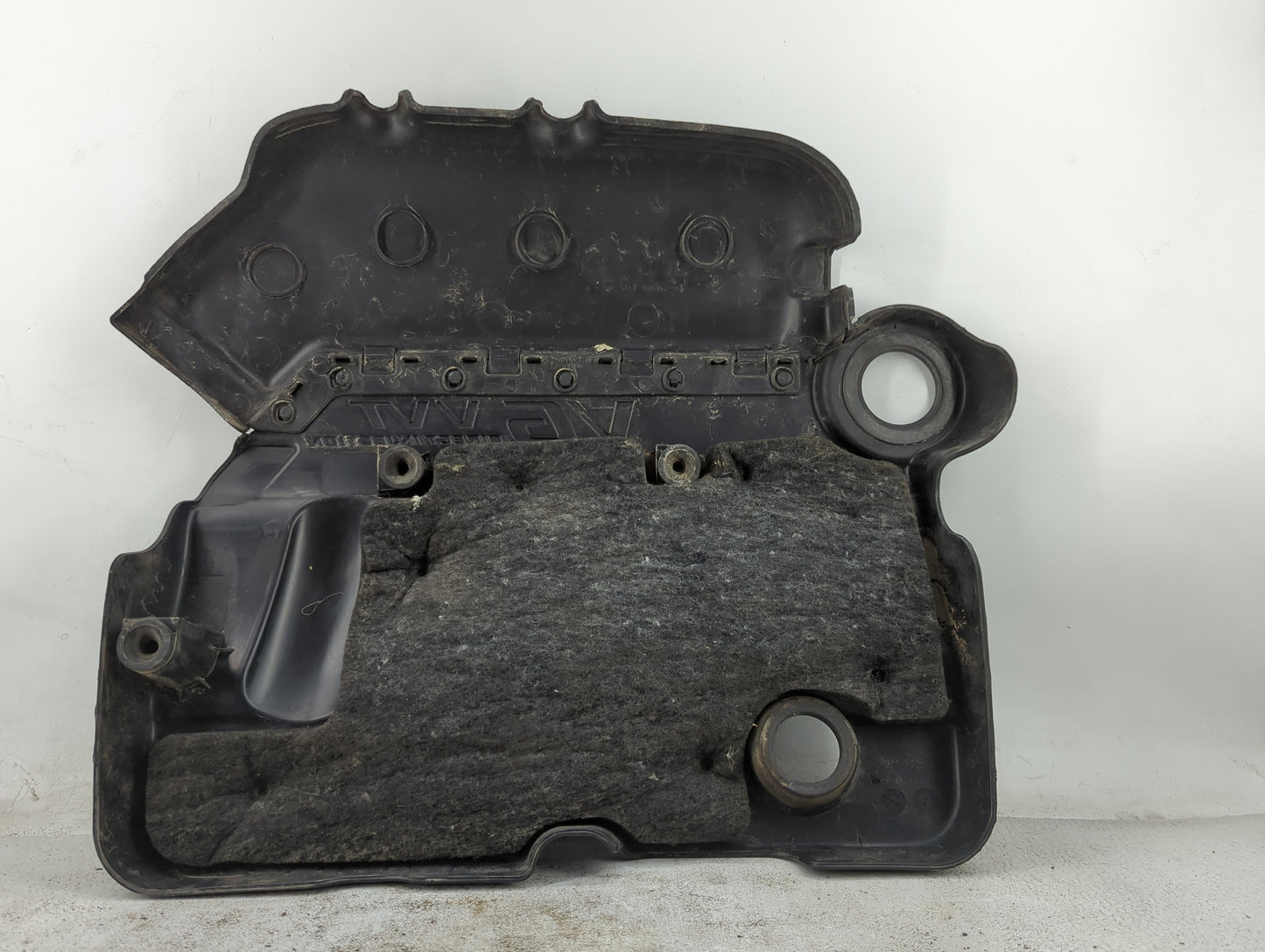 2014 Chevrolet Impala Engine Cover 1430130 - Oemusedautoparts1.com