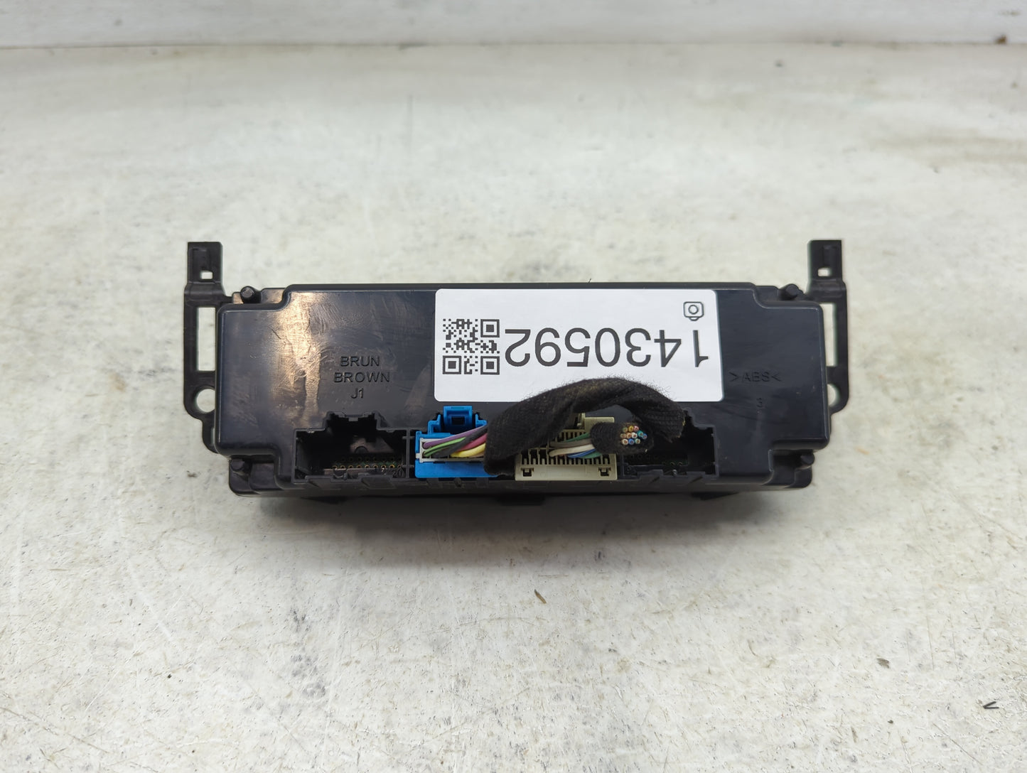 2014 Chevrolet Impala Climate Control Module Temperature AC/Heater Replacement P/N:22884767 Fits OEM Used Auto Parts - Oemus