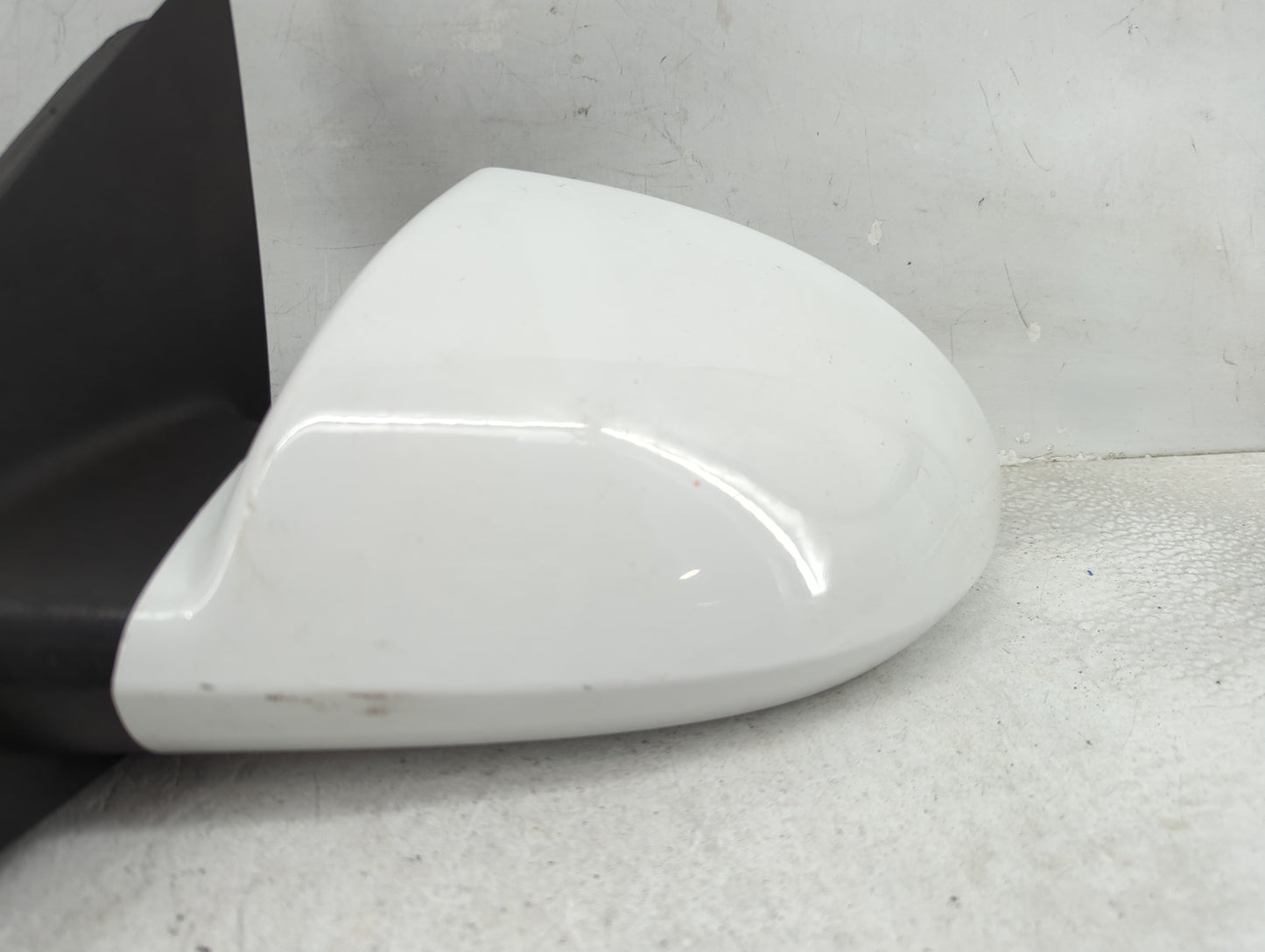 2006-2016 Chevrolet Impala Driver Side View Mirror - Left Door Mirror OEM Used - Oemusedautoparts1.com