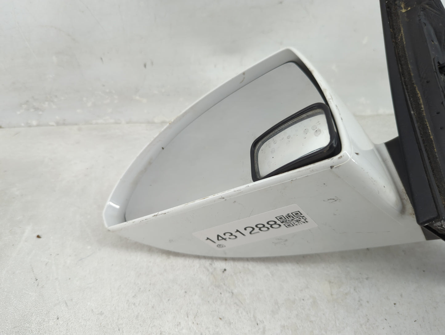 2006-2016 Chevrolet Impala Driver Side View Mirror - Left Door Mirror OEM Used - Oemusedautoparts1.com