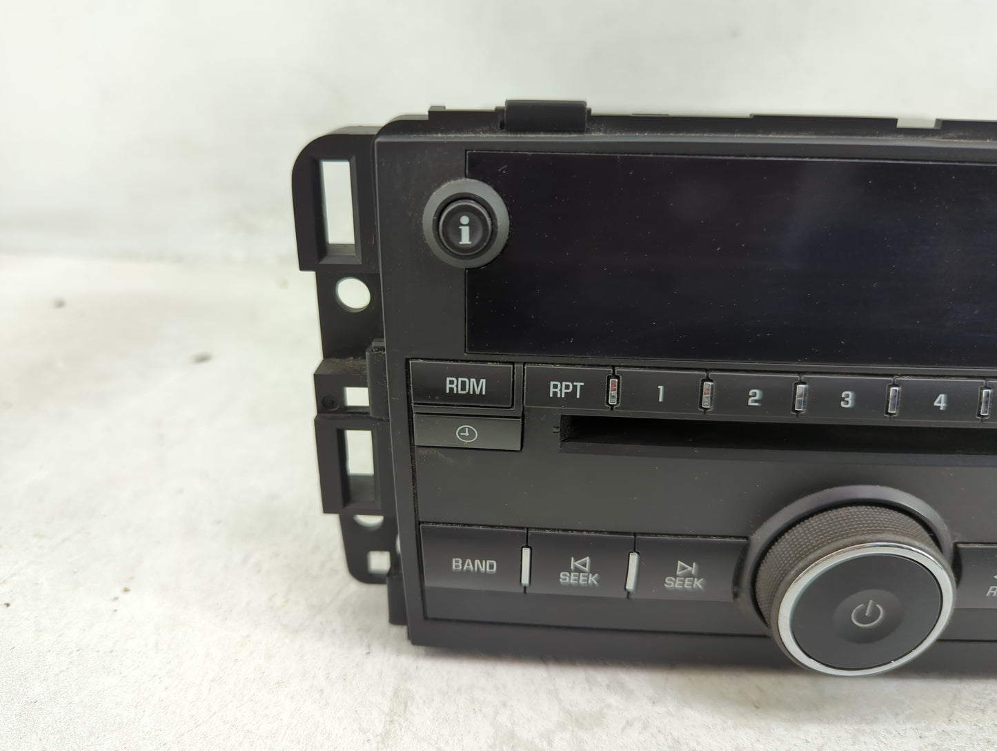 2009-2016 Chevrolet Impala Radio AM FM Cd Player Receiver Replacement P/N:121862-049 Fits OEM Used Auto Parts - Oemusedautop