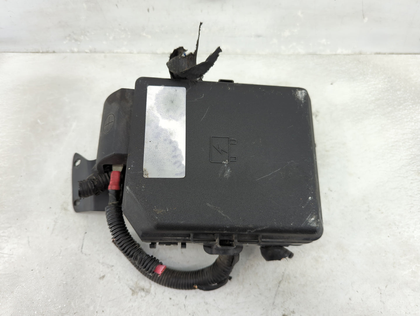 2012-2016 Chevrolet Impala Fusebox Fuse Box Panel Relay Module P/N:13786621-03 Fits Fits 2012 2013 2014 2015 2016 OEM Used A