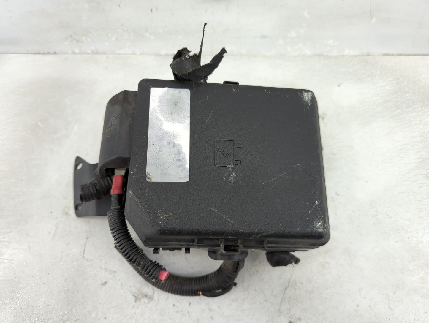 2012-2016 Chevrolet Impala Fusebox Fuse Box Panel Relay Module P/N:13786621-03 Fits Fits 2012 2013 2014 2015 2016 OEM Used A