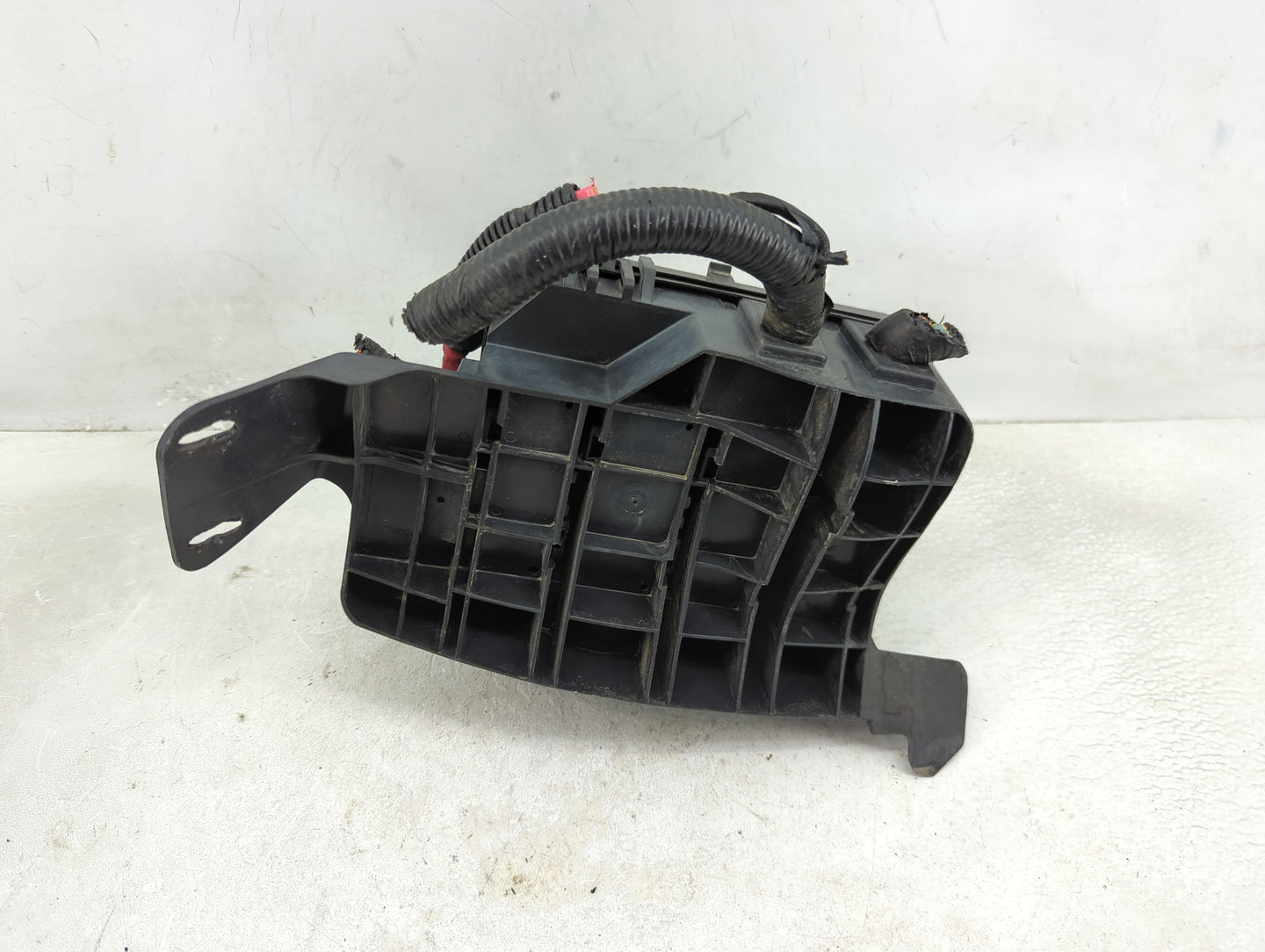 2012-2016 Chevrolet Impala Fusebox Fuse Box Panel Relay Module P/N:13786621-03 Fits Fits 2012 2013 2014 2015 2016 OEM Used A
