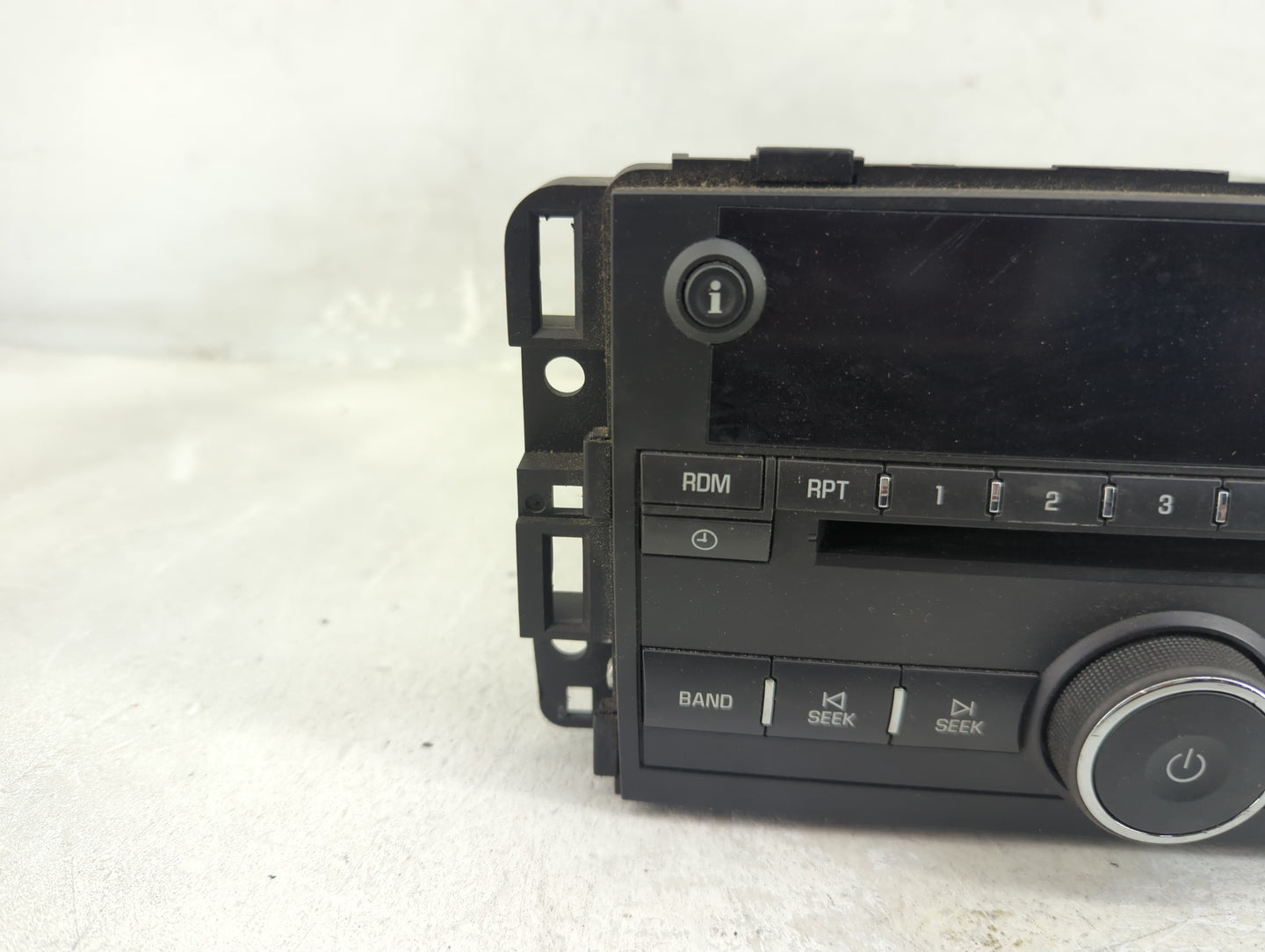 2009-2016 Chevrolet Impala Radio AM FM Cd Player Receiver Replacement P/N:22924536 Fits OEM Used Auto Parts - Oemusedautopar