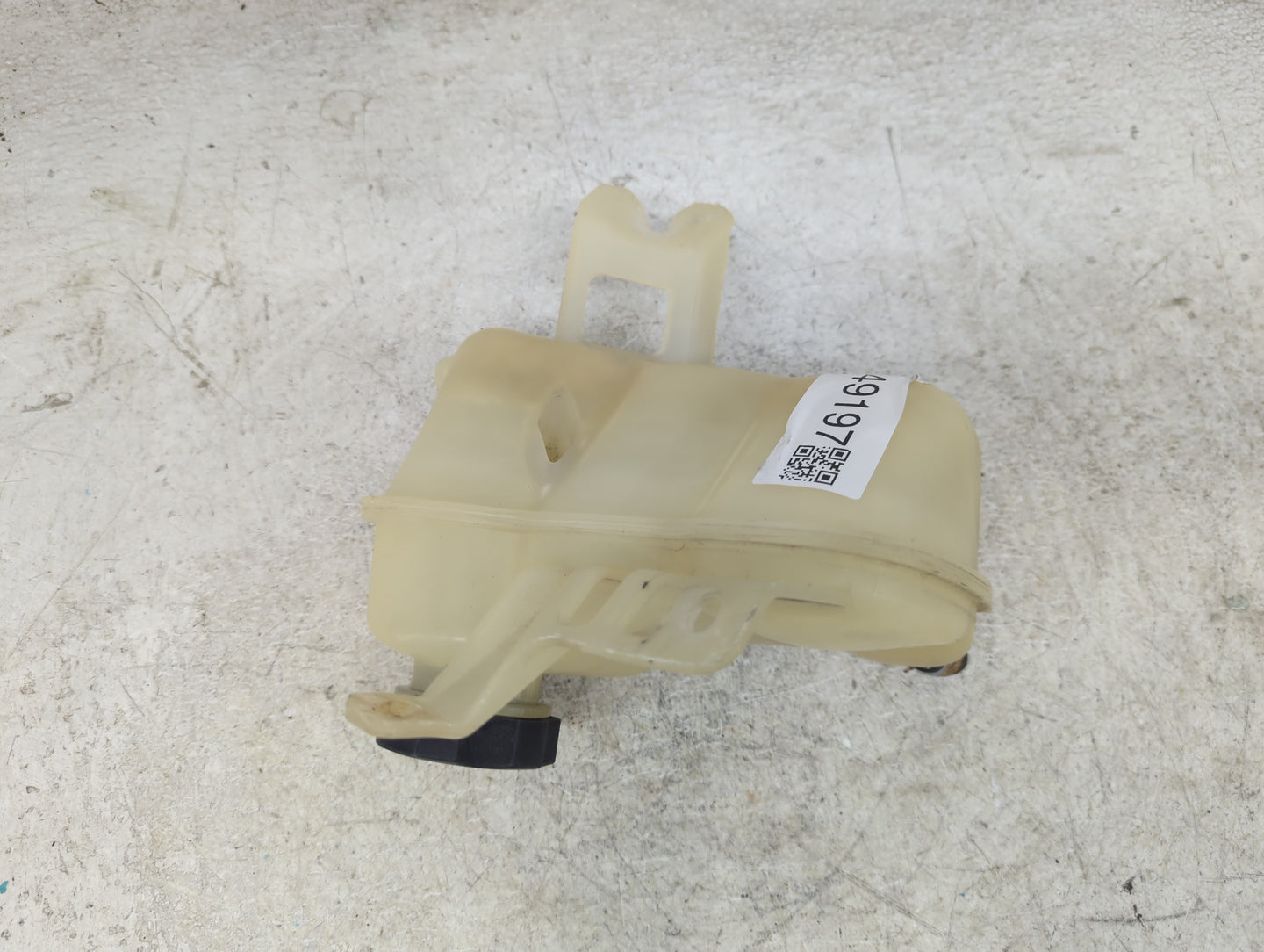 2012 Chevrolet Impala Radiator Coolant Overflow Expansion Tank Bottle 1449197 - Oemusedautoparts1.com