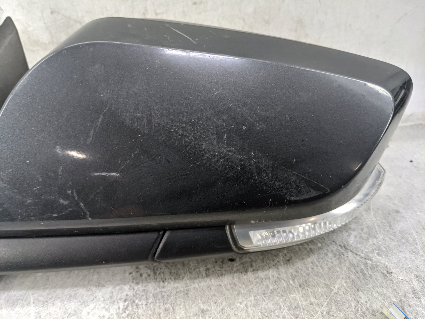 2014-2015 Chevrolet Impala Driver Side View Mirror - Left Door Mirror OEM Used - Oemusedautoparts1.com