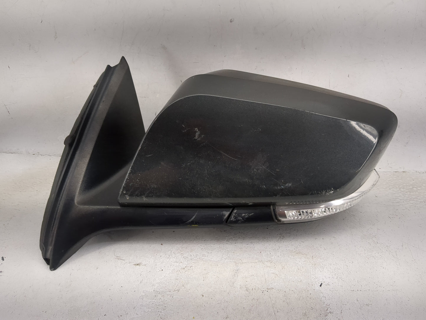 2016-2020 Chevrolet Impala Passenger Side View Mirror - Right Door Mirror OEM Used - Oemusedautoparts1.com