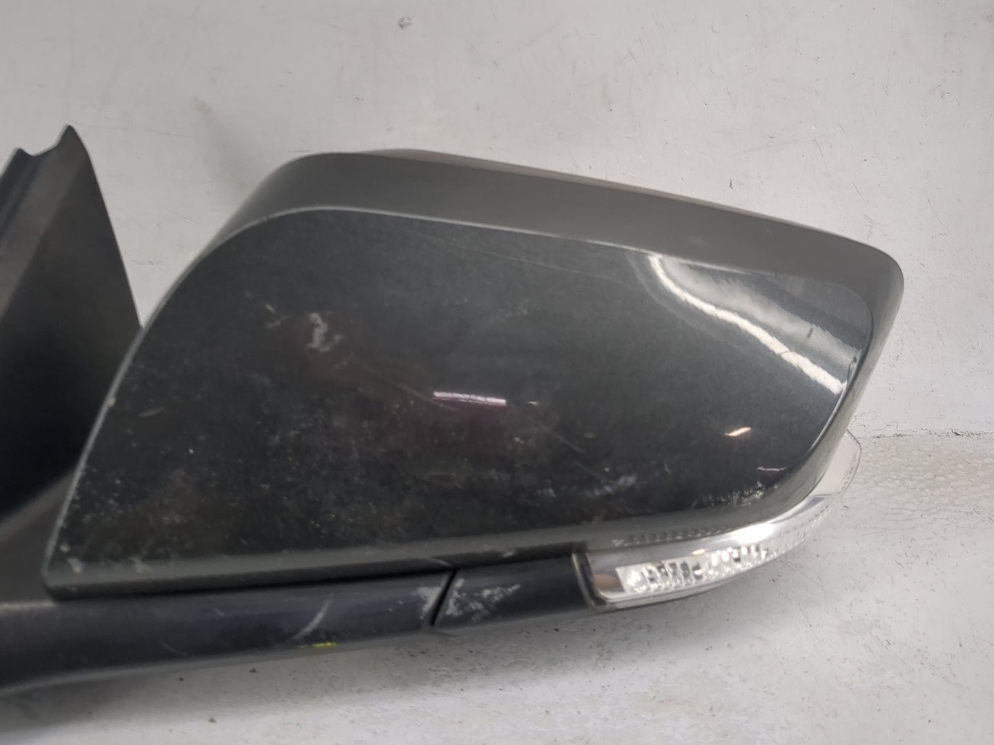 2016-2020 Chevrolet Impala Passenger Side View Mirror - Right Door Mirror OEM Used - Oemusedautoparts1.com