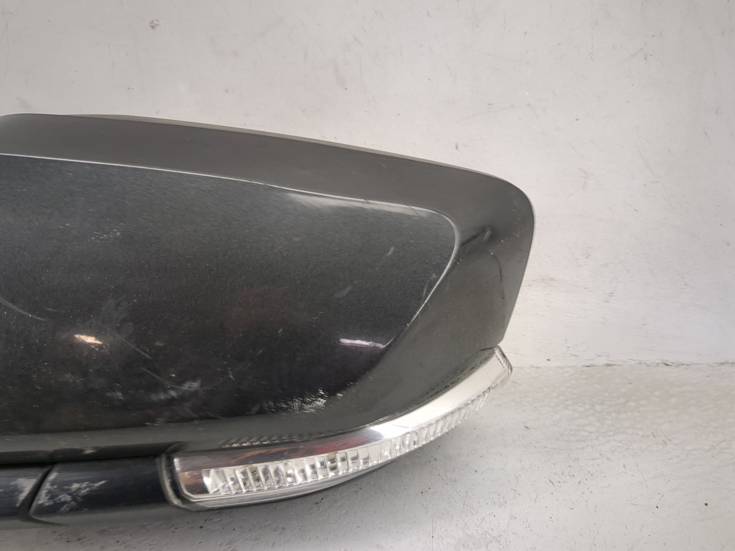 2016-2020 Chevrolet Impala Passenger Side View Mirror - Right Door Mirror OEM Used - Oemusedautoparts1.com
