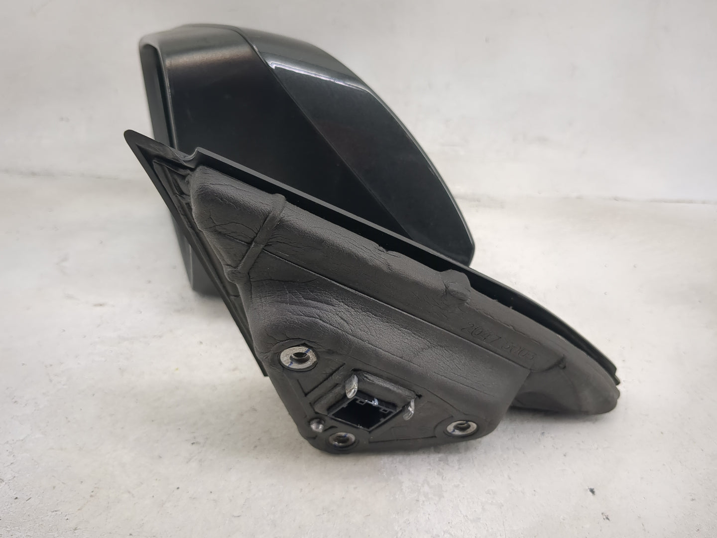 2016-2020 Chevrolet Impala Passenger Side View Mirror - Right Door Mirror OEM Used - Oemusedautoparts1.com