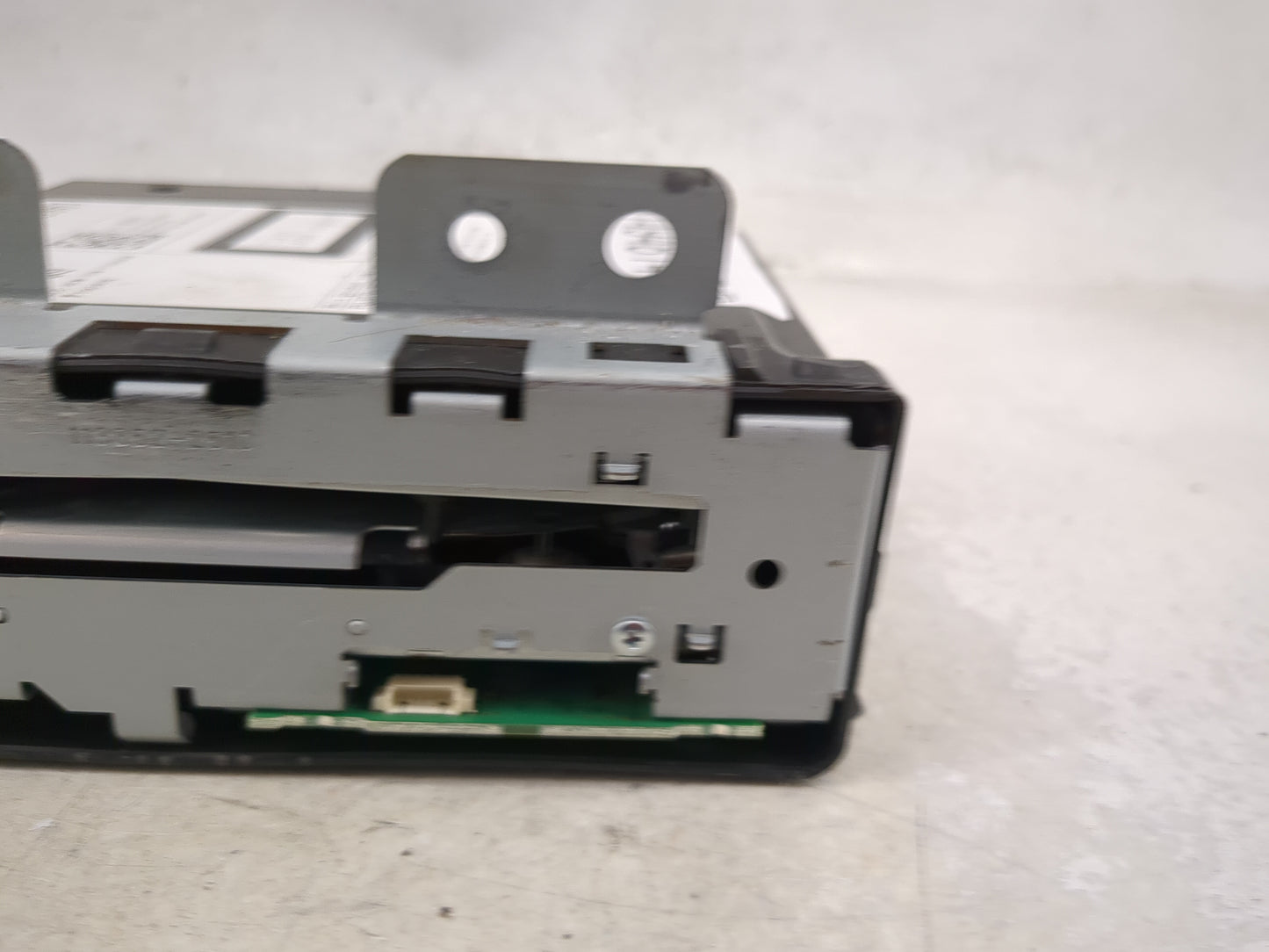 2014 Chevrolet Impala Radio AM FM Cd Player Receiver Replacement P/N:23118961 Fits OEM Used Auto Parts - Oemusedautoparts1.c