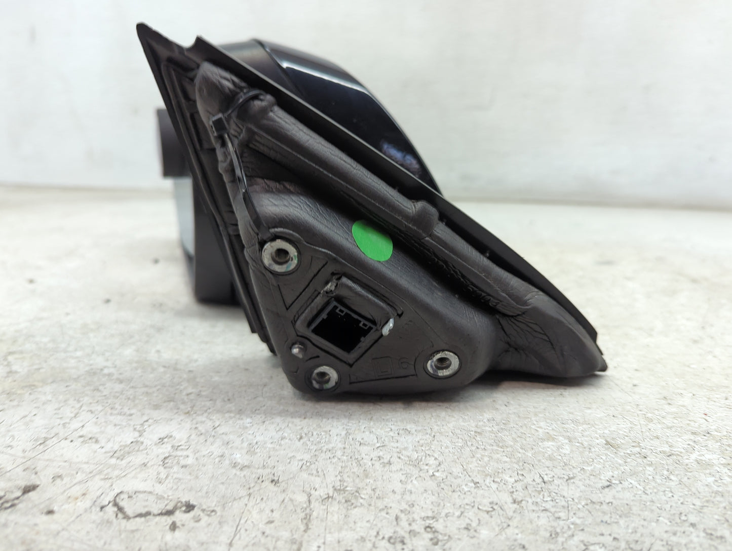 2014-2020 Chevrolet Impala Driver Side View Mirror - Left Door Mirror OEM Used - Oemusedautoparts1.com
